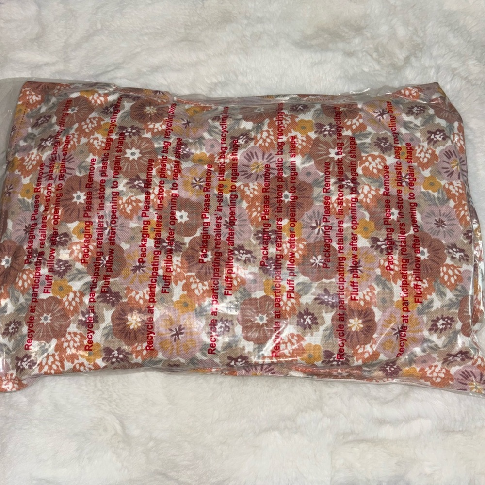 2 piece set THRESHOLD- Floral orange Flower accent home decor pillow- NWTS - Picture 5 of 5